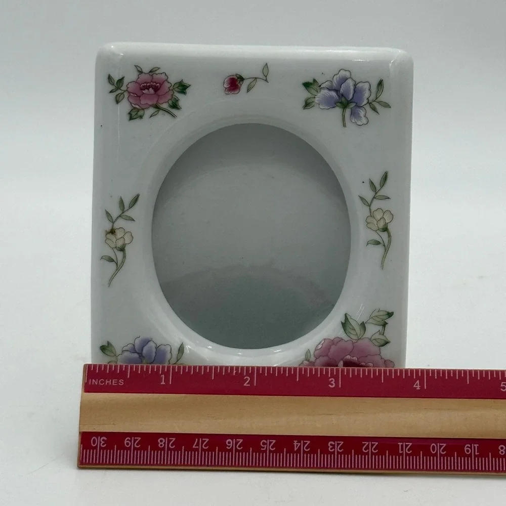 Vintage Floral Ceramic Picture Frame White Porcelain Oval Photo Stand 5x4